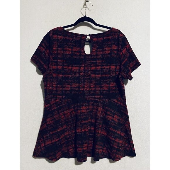 Torrid Top Womens 2X Red Black Scoop Neck Ponte Knit Peplum Hem Stretch Boho - Picture 3 of 7
